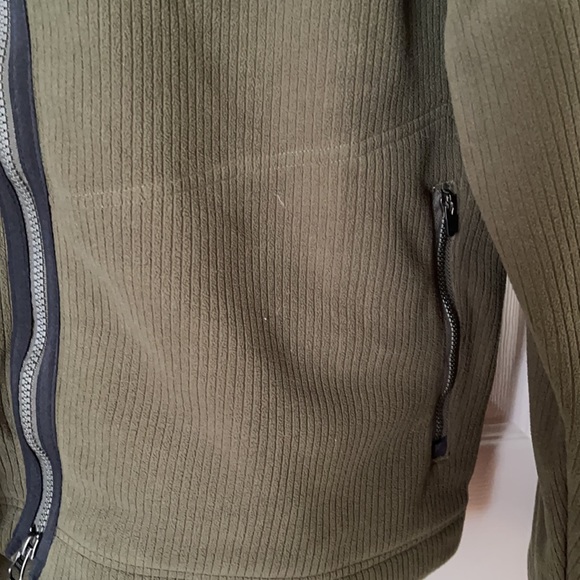 Zip Up Sweater - Picture 4 of 8